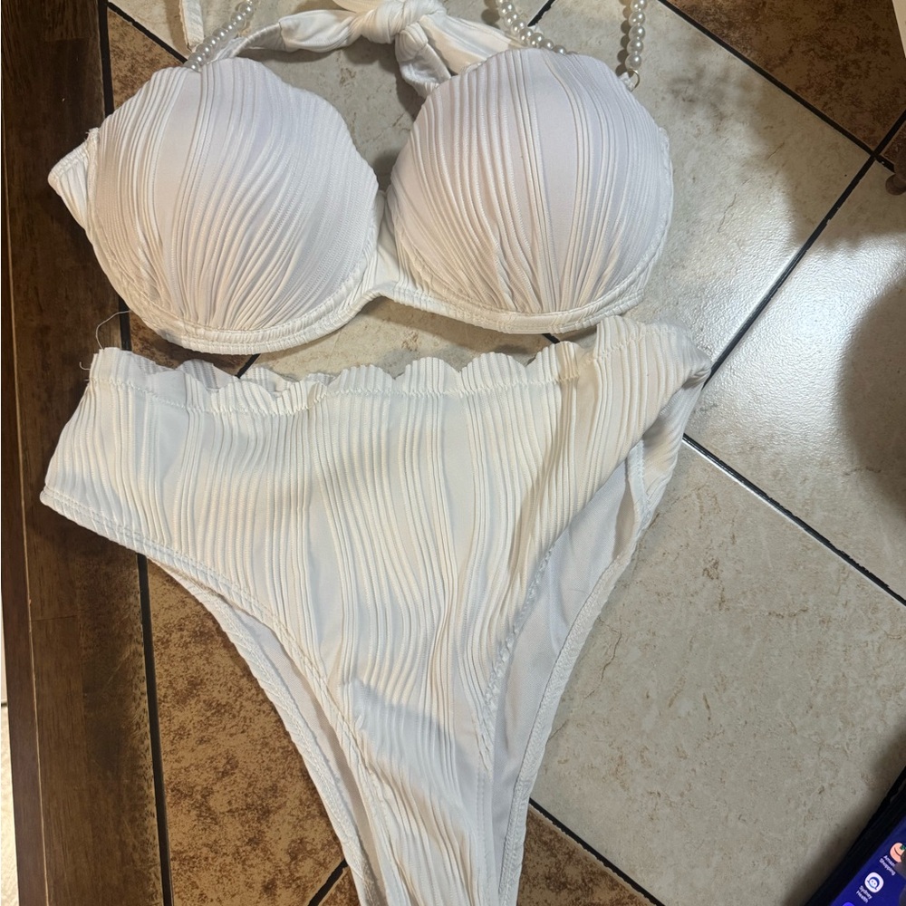 SHEIN White Textured Ribbed Bikini Set